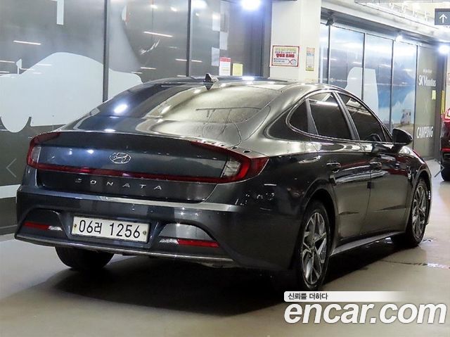 Hyundai Sonata 2.0 Premium Family — пробег 210 317 км — фото 4 из 5