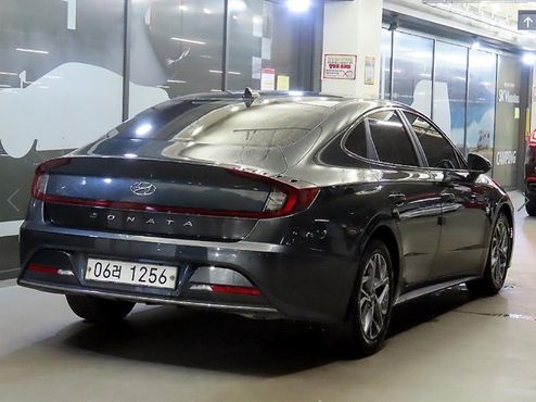 Hyundai Sonata 2.0 Premium Family — пробег 210 317 км — фото 4 из 5