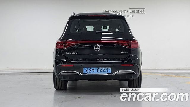 Mercedes-Benz EQB из Кореи Encar