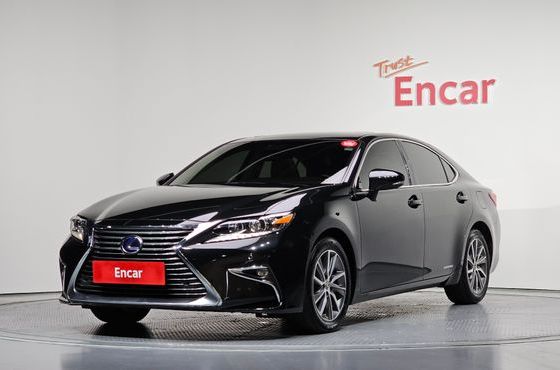 Lexus ES Supreme+ XV60 — пробег 175 617 км — фото 1 из 5