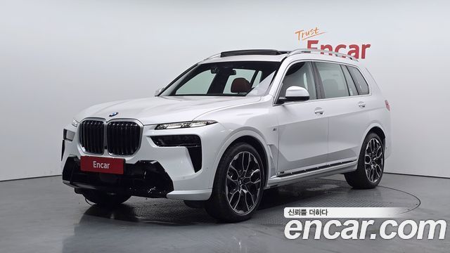 BMW X7 xDrive 40i M Sport 6STR — пробег 10 194 км — фото 1 из 5