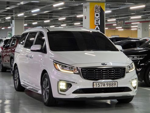 Kia Carnival 9-Seater Luxury — пробег 146 189 км — фото 2 из 5
