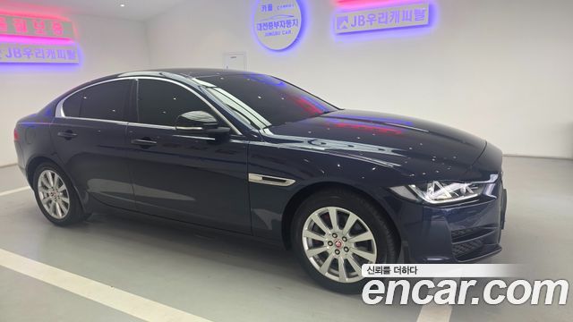 Jaguar XE 20d Perstige AWD — пробег 139 561 км — фото 2 из 5