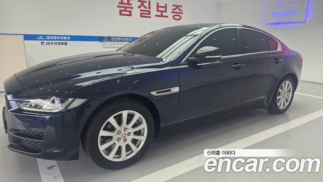 Jaguar XE 20d Perstige AWD — пробег 139 561 км — фото 3 из 5