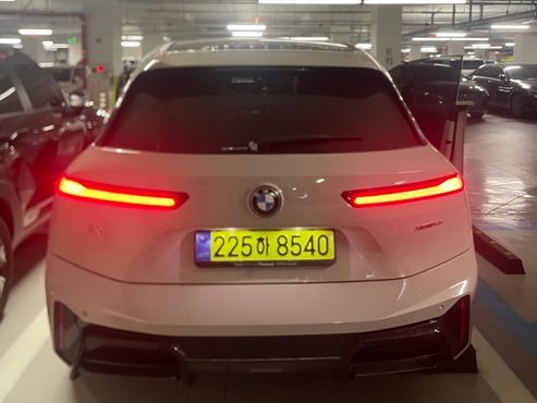 BMW iX xDrive45 M Sport — пробег 6 700 км — фото 3 из 5