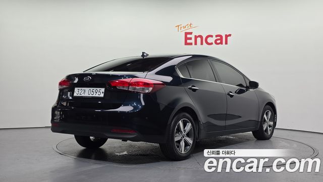Kia K3 из Кореи Encar