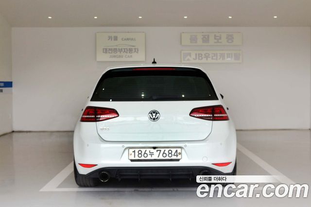 Volkswagen Golf 2.0 GTI — пробег 107 000 км — фото 4 из 5