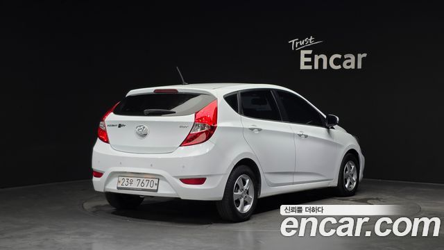Hyundai Accent Diesel WIT 1.6 VGT Premier — пробег 111 530 км — фото 2 из 5