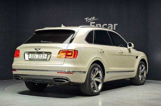 Bentley Bentayga 6.0 W12 — пробег 178 292 км — фото 2 из 5