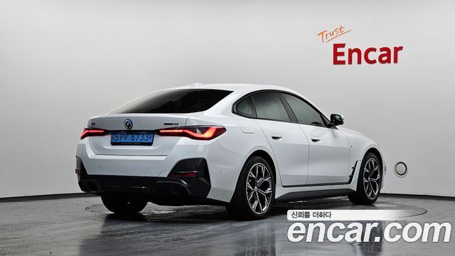 BMW i4 eDrive40 M Sports — пробег 62 461 км — фото 2 из 5