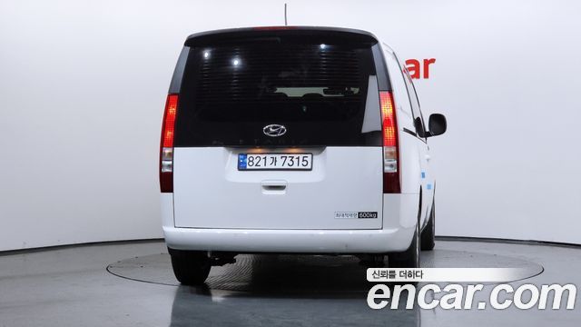 Hyundai Staria Cargo 5-Seater Smart — пробег 73 981 км — фото 4 из 5