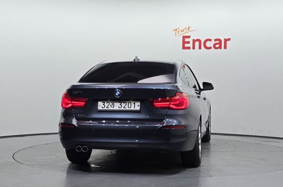 BMW Gran Turismo GT 320d xDrive — пробег 133 604 км — фото 4 из 5