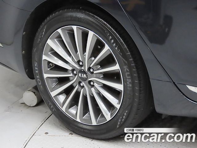 Kia K7 из Кореи Encar
