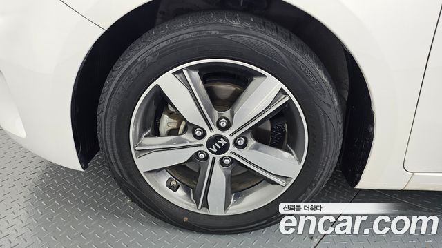Kia K3 из Кореи Encar
