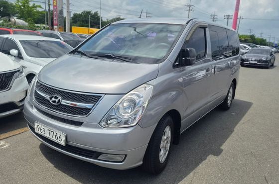 Hyundai Starex 5-Seater VAN CVX Luxury — пробег 178 000 км — фото 1 из 5