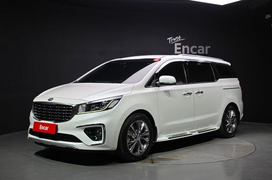 Kia Carnival Gasoline 7-Seater Limousine President — пробег 78 845 км — фото 1 из 5