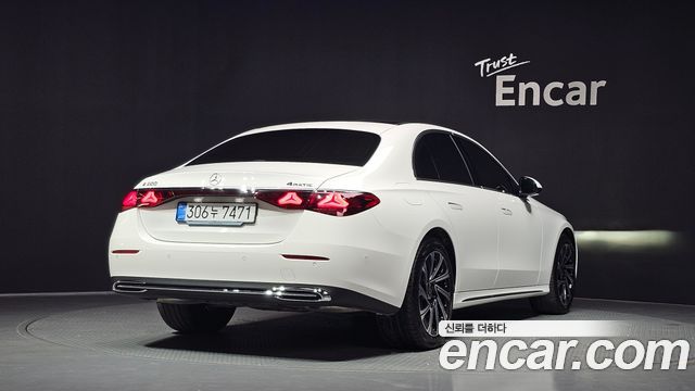 Mercedes-Benz E-Class из Кореи Encar