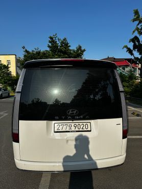 Hyundai Staria 4WD Lounge 9-Seater Inspiration — пробег 580 км — фото 2 из 5
