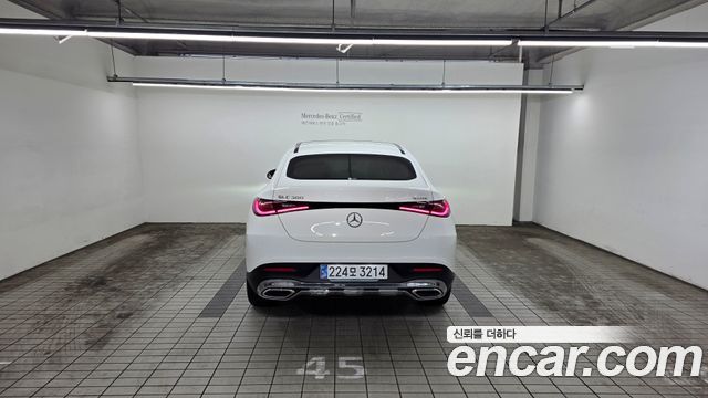Mercedes-Benz GLC-Class GLC300 4MATIC Avnatgarde Coupe — пробег 3 879 км — фото 2 из 5