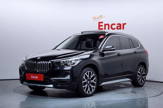 BMW X1 xDrive 20i xLine — пробег 72 137 км — фото 1 из 5