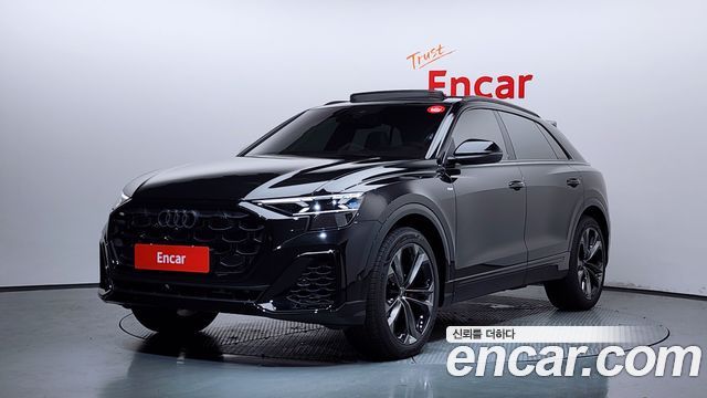 Audi Q8 55 TFSI Quattro Premium — пробег 11 623 км — фото 1 из 5