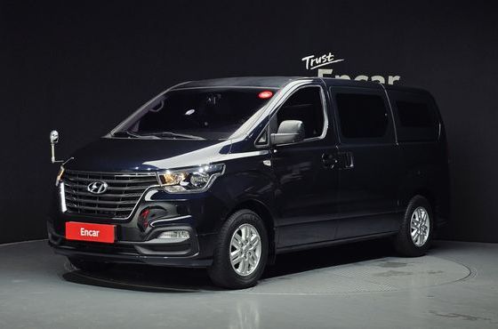 Hyundai Starex Van 5-Seater Smart — пробег 22 642 км — фото 1 из 5