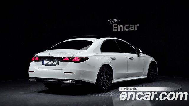 Mercedes-Benz E-Class из Кореи Encar
