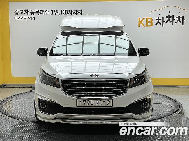 Kia Carnival 9-seater Limousine(Special vehicle) — пробег 143 246 км — фото 3 из 5