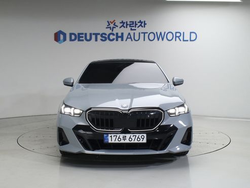 BMW 5-Series 530e M Sport — пробег 26 000 км — фото 3 из 5