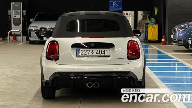 Mini Cooper Convertible JCW 3rd — пробег 15 641 км — фото 4 из 5