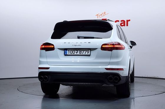 Porsche Cayenne 3.0 Diesel Platium Edition 958 — пробег 154 147 км — фото 4 из 5