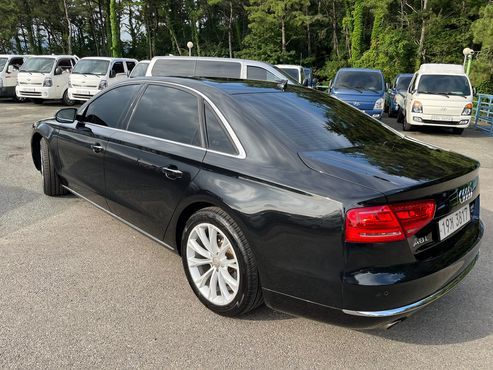 Audi A8 3.0 TFSI Quattro LWB D4 — пробег 178 633 км — фото 5 из 5