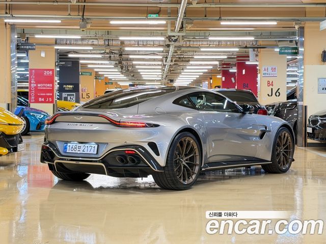 Astonmartin Vantage 4.0 V8 Coupe — пробег 1 100 км — фото 2 из 5