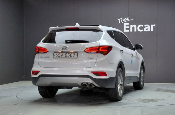 Hyundai Santafe Diesel 2.2 4WD Exclusive — пробег 135 536 км — фото 4 из 5