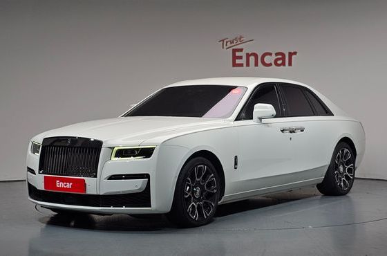 Rolls-Royce Ghost 6.7 V12 Black Badge — пробег 13 401 км — фото 1 из 5