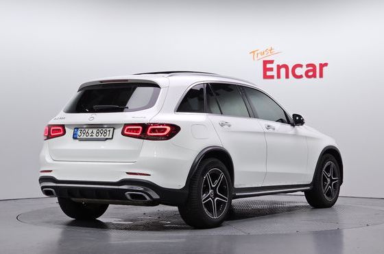Mercedes-Benz GLC-Class GLC300 4MATIC — пробег 81 918 км — фото 2 из 5