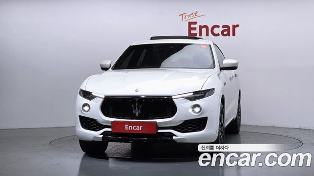 Maserati Levante из Кореи Encar