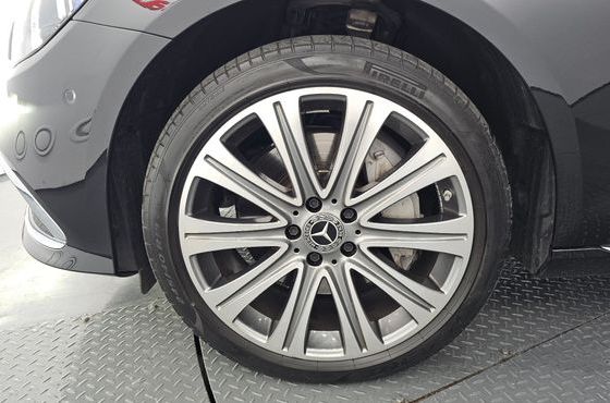 Mercedes-Benz E-Class E350 4MATIC Exclusive — пробег 48 247 км — фото 5 из 5