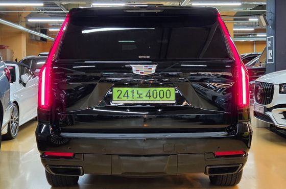 Cadillac Escalade 6.2 ESV ESV Sports Platinum — пробег 3 999 км — фото 4 из 5