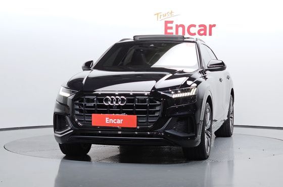 Audi Q8 55 TFSI Quattro Premium — пробег 120 903 км — фото 3 из 5