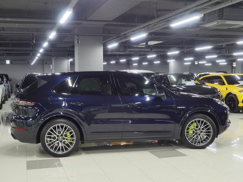 Porsche Cayenne 3.0 E-Hybrid — пробег 58 300 км — фото 2 из 5