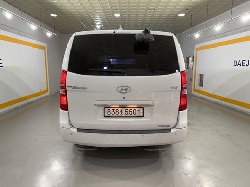 Hyundai Starex 3-Seater VAN Smart — пробег 428 841 км — фото 4 из 5