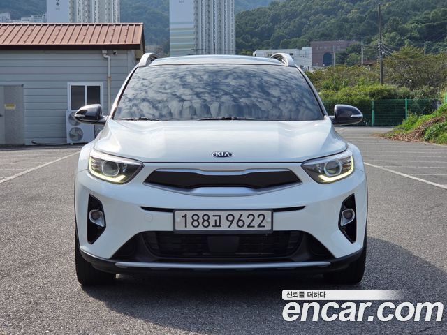 Kia Stonic из Кореи Encar