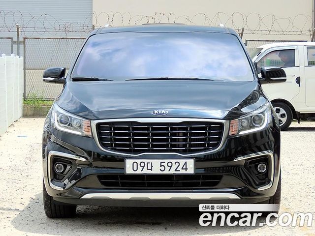 Kia Carnival из Кореи Encar