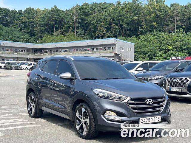 Hyundai Tucson Diesel 2.0 2WD Extreme Edition — пробег 104 118 км — фото 3 из 5
