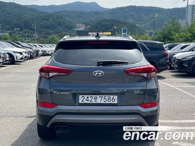 Hyundai Tucson Diesel 2.0 2WD Extreme Edition — пробег 104 118 км — фото 5 из 5