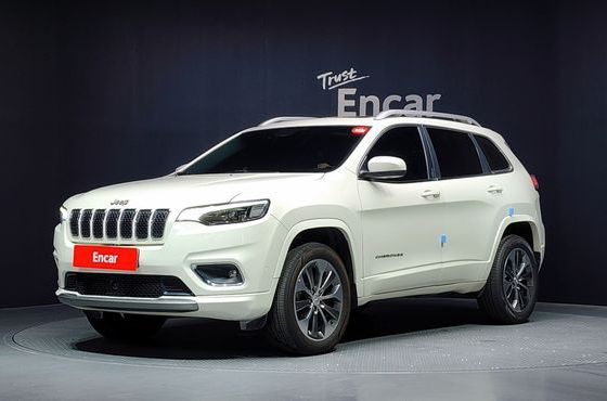 Jeep Cherokee 2.2 Diesel Overland 4WD — пробег 117 234 км — фото 1 из 5