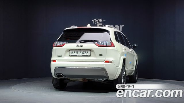 Jeep Cherokee 2.2 Diesel Overland 4WD — пробег 117 234 км — фото 4 из 5