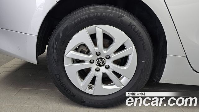 Toyota Prius из Кореи Encar