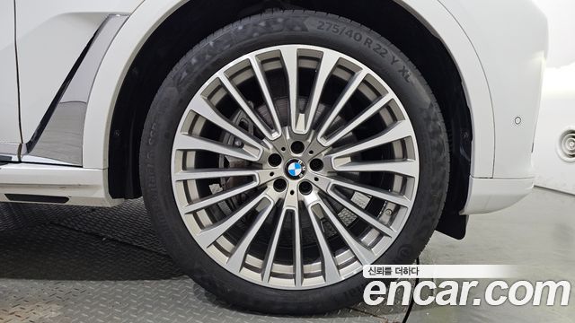 BMW X7 xDrive 40d Design Pure Excellence 7-Seater — пробег 51 078 км — фото 5 из 5